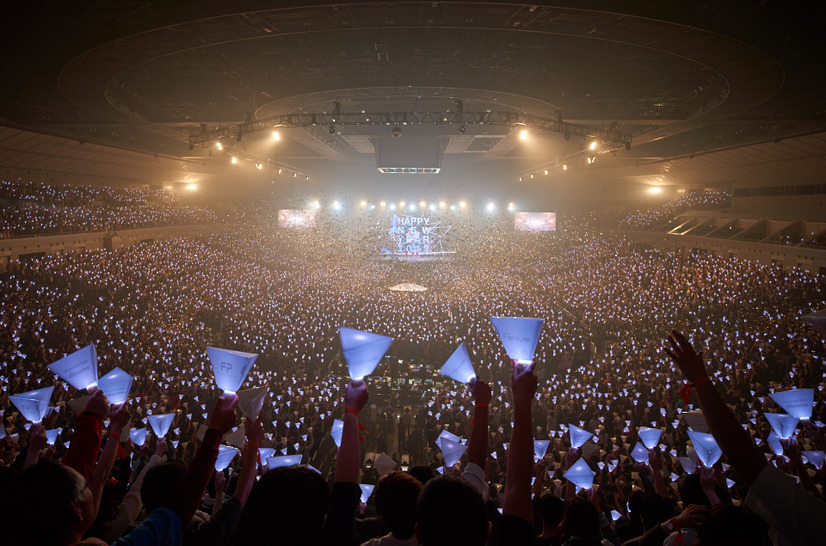 未来のパブリックビューイング！Perfumeのカウントダウンライブが渋谷特設会場と共有