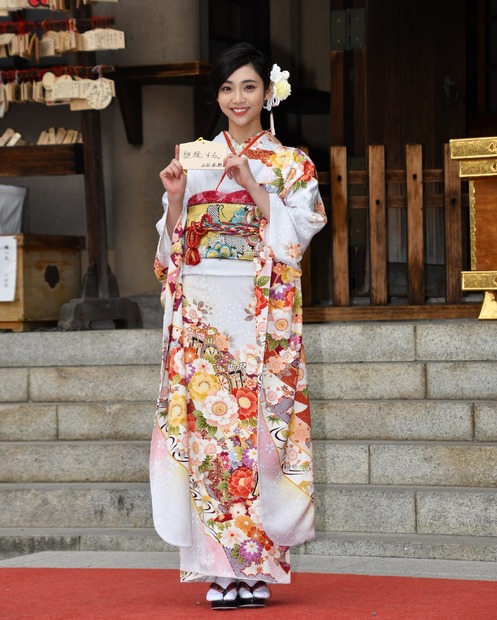 山谷花純【写真：竹内みちまろ】