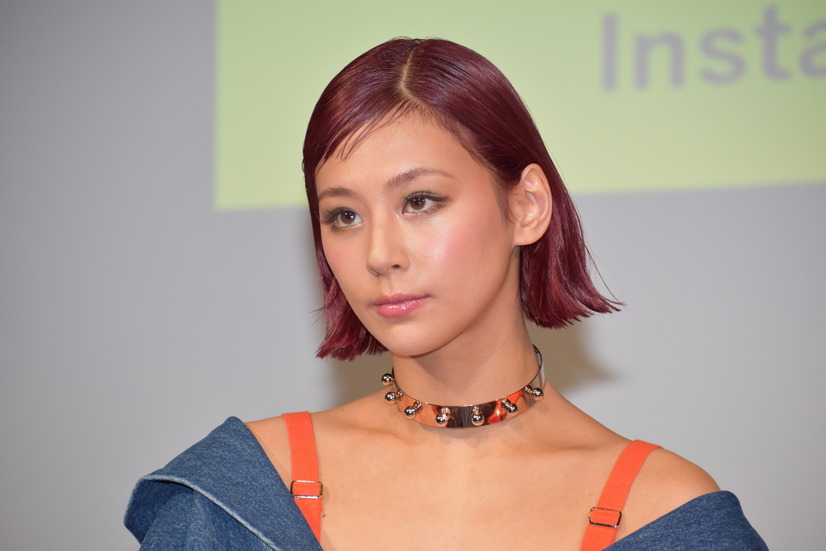 西内まりや、SNSのライブ配信に意欲「ファンとの距離縮めたい」