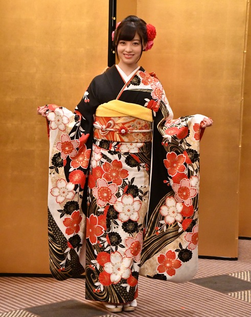 橋本環奈【写真：竹内みちまろ】