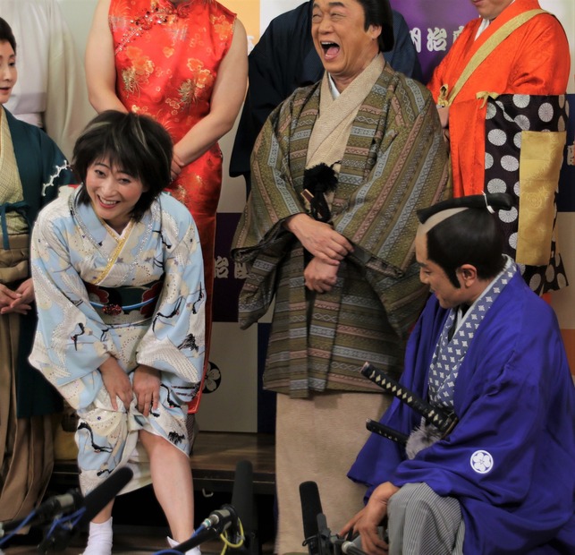 水谷千重子、原田龍二【撮影：小宮山あきの】