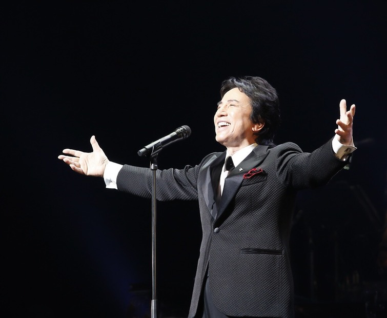 布施明、歌手生活54年目にして声帯ポリープ発症