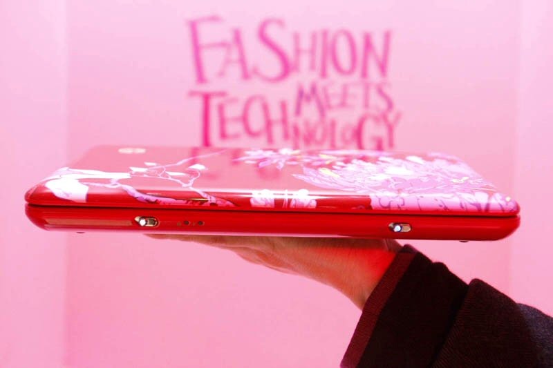 「HP Mini 1000 Vivienne Tam Edition」