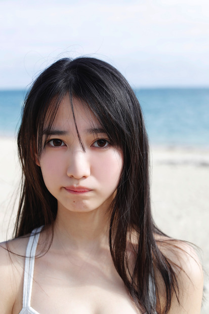 プラチナム次世代スターカレンダー黒木麗奈 2019～2020 年（リバプール）撮影/佐藤裕之