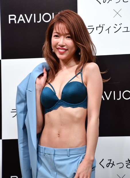 舟山久美子【写真：竹内みちまろ】