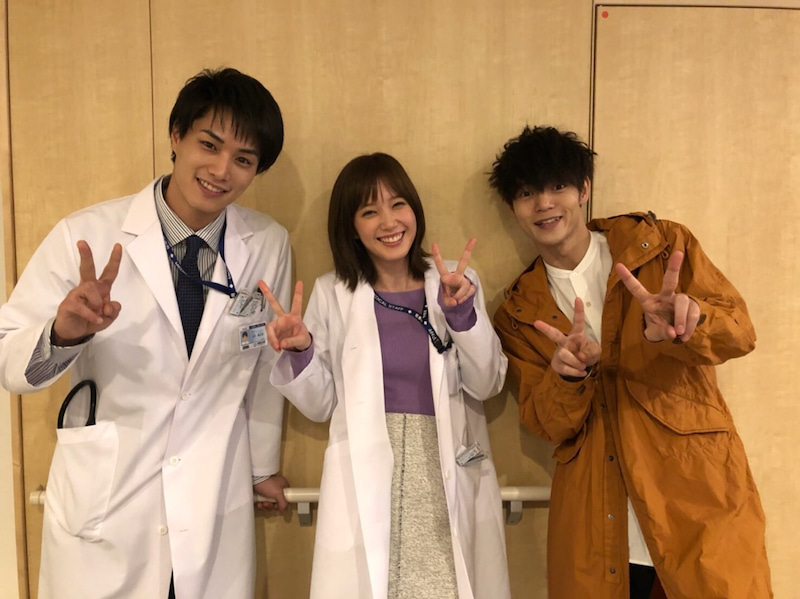 鈴木伸之、窪田正孝＆本田翼との3ショット公開