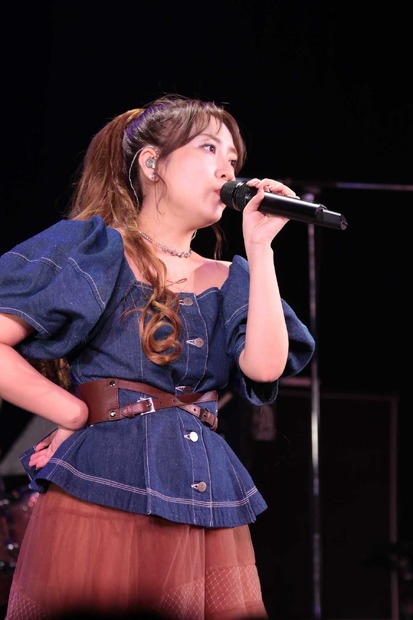高橋みなみのバースデーライブに秋元才加が登場！デュエット＆トーク披露