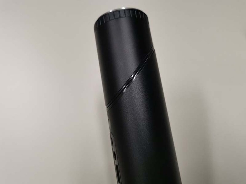 個性的なデザインのモバイルプロジェクター「400-PRJ025」を徹底レビュー