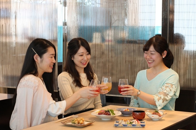 梅酒34銘柄をじっくり飲み比べ...「梅酒BAR」が開催