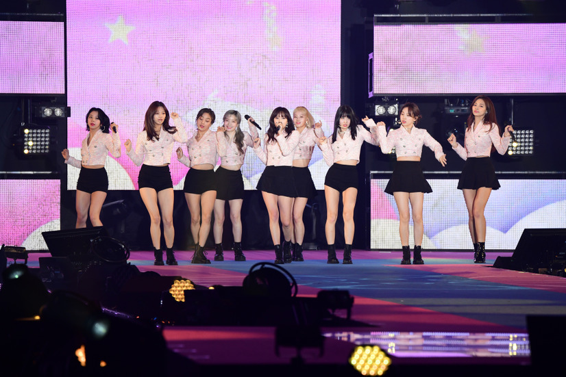 TWICE、キレカワな衣装で「GirlsAward 2019」に降臨！新曲『FANCY』を日本初披露
