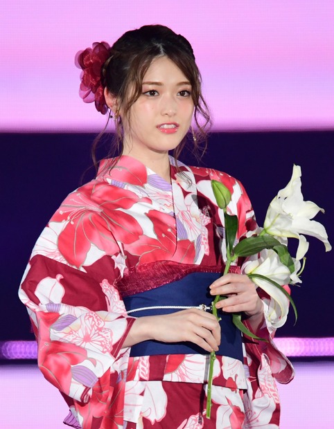松村沙友里【撮影：岸豊】
