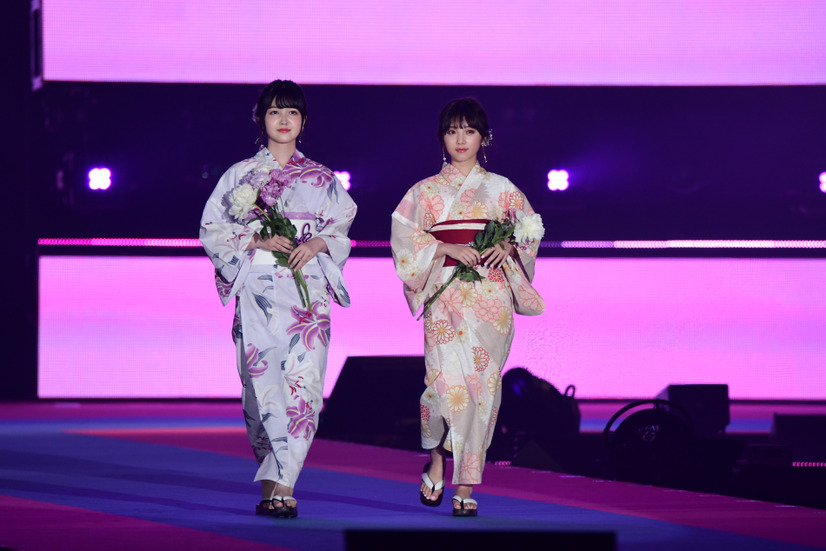 与田祐希、久保史緒里【撮影：岸豊】