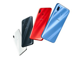 au、有機ELディスプレイと大容量バッテリーが魅力の「Galaxy A30」発売
