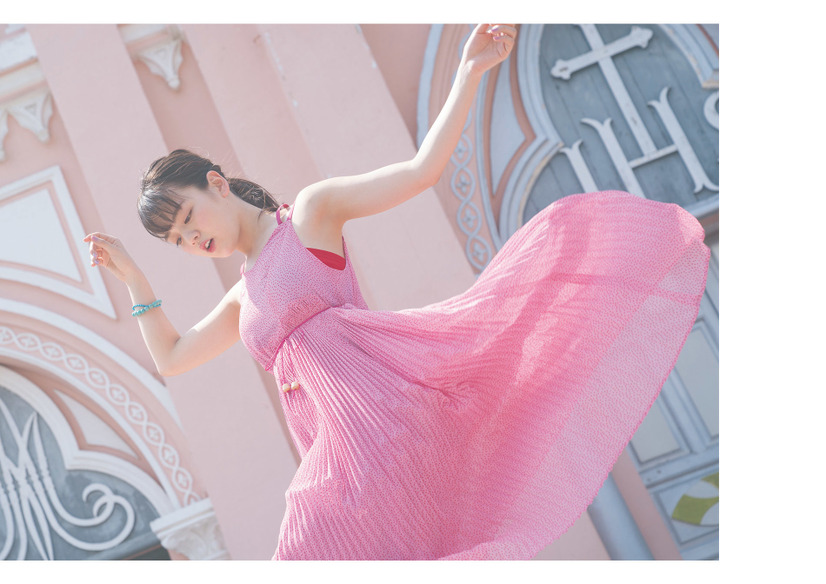 伊原六花2nd写真集「sau hoa」（東京ニュース通信社刊）＊1つ目の「a」はアキュート・アクセント付き