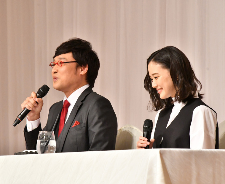 山里亮太＆蒼井優の結婚報告記者会見【写真：竹内みちまろ】