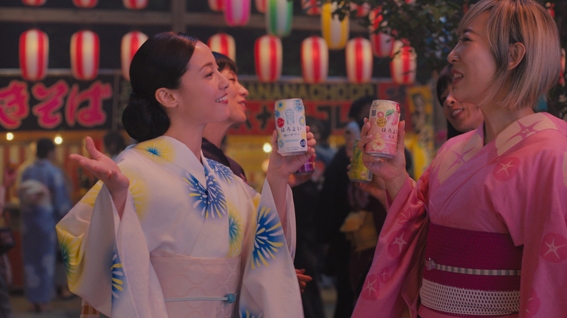 サントリーチューハイ「ほろよい」新テレビCM「夏はほろ友と」篇