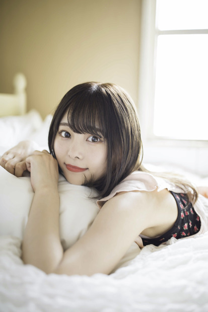 青木りさ、『彼女感』詰め込んだ1st写真集発売決定