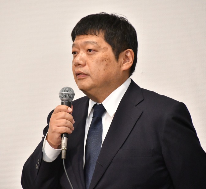 藤原副社長／吉本興業・岡本昭彦社長記者会見【写真：竹内みちまろ】