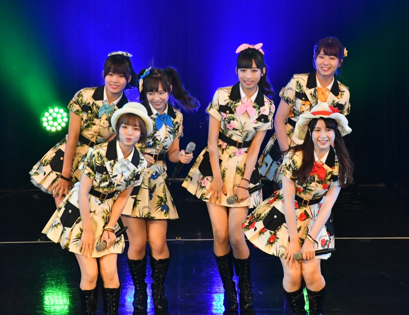 AKB48 Team8【写真：竹内みちまろ】