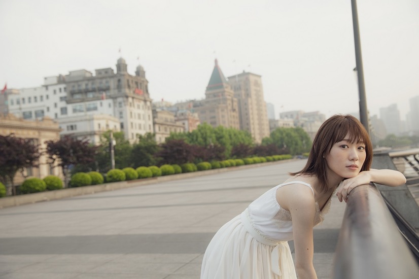 欅坂46・小池美波、21歳の誕生日に地元兵庫で1stソロ写真集お渡し会開催