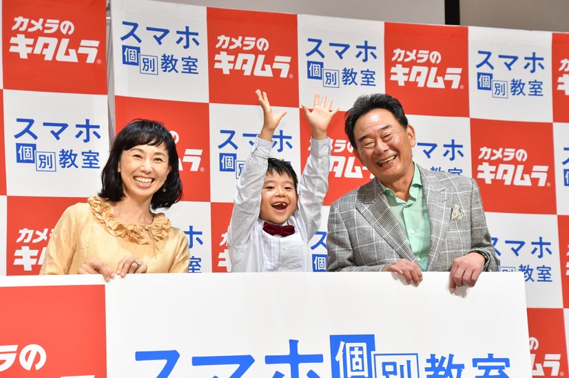 東尾理子、石田理汰郎、東尾修【写真：竹内みちまろ】