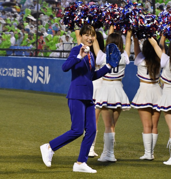 川口春奈【写真：竹内みちまろ】