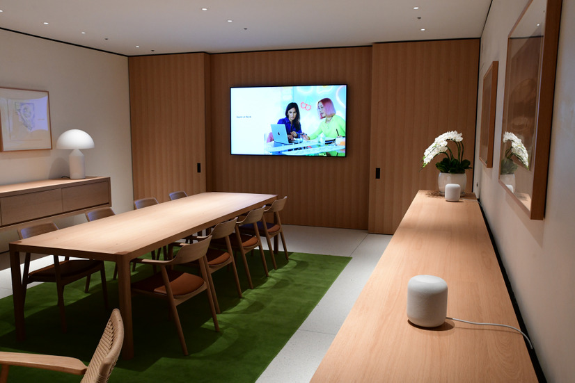 「Apple 丸の内」1階