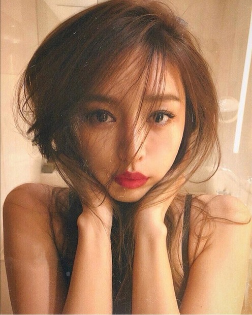加治ひとみ、演技初挑戦！俳優と急接近で妖艶な魅力も