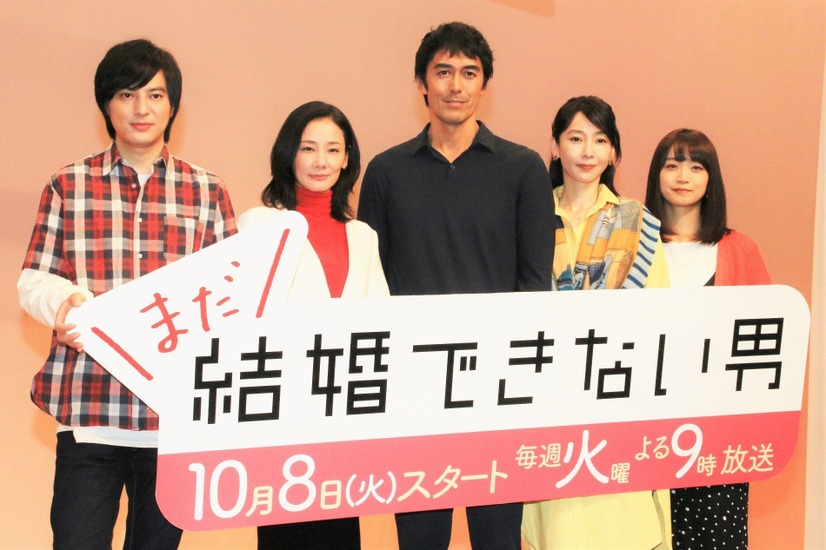 塚本高史、吉田羊、阿部寛、稲森いずみ、深川麻衣【撮影：小宮山あきの】