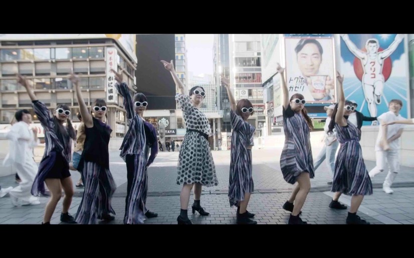 大阪☆春夏秋冬、地元・大阪名所で踊りまくる「Dance to the light」MV公開