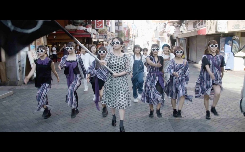 大阪☆春夏秋冬、地元・大阪名所で踊りまくる「Dance to the light」MV公開