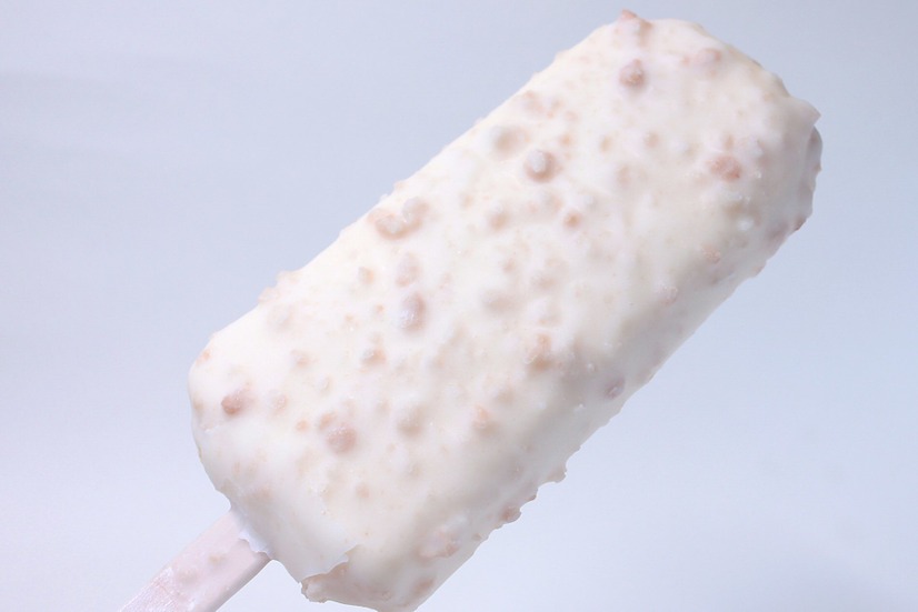 森永乳業のアイス「カロリーモンスターチェリオ クリーミーマヨネーズ味」（税別 140円）
