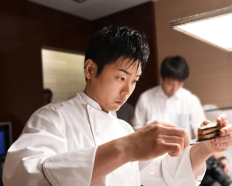 日曜劇場『グランメゾン東京』、キムタクの作る料理を監修しているのは...あの名店のシェフ