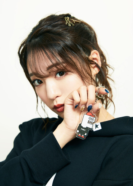 夢アド・志田友美、自慢の美脚披露！今後は「色々なことに挑戦して魅力的な女性になっていけたら」