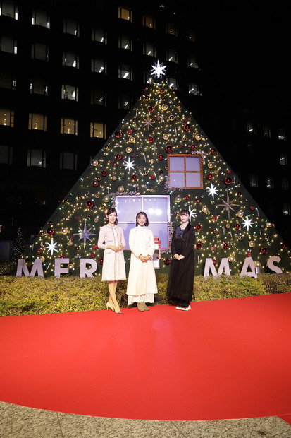 鈴木亜美＆浅川梨奈が「aoyama christmas circus」点灯式に登場！