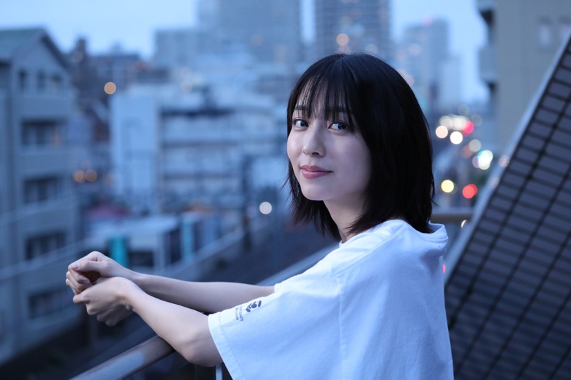 飾らない姿で曲の世界観を表現！小島梨里杏出演のMVが約78万回再生の反響！