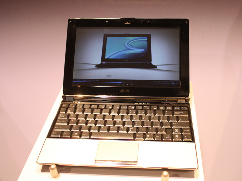 ASUSTeK製EeePCのHDD搭載ミニノートPC「S101」の派生モデル「S101H」
