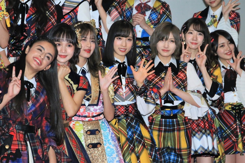 AKB48【撮影：小宮山あきの】