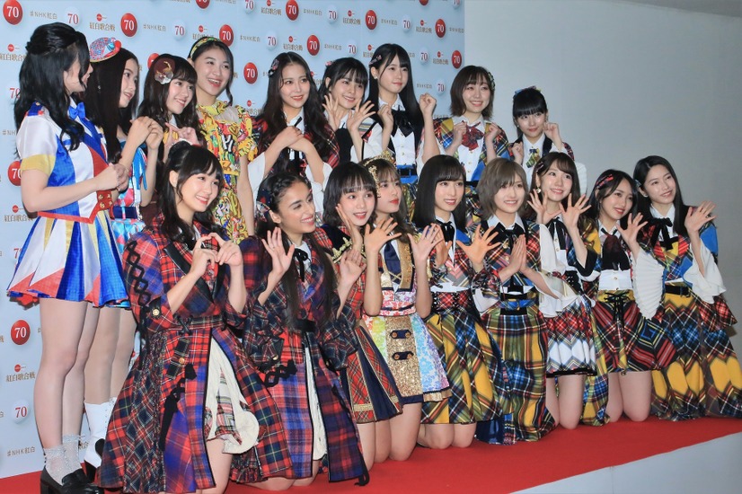 AKB48【撮影：小宮山あきの】