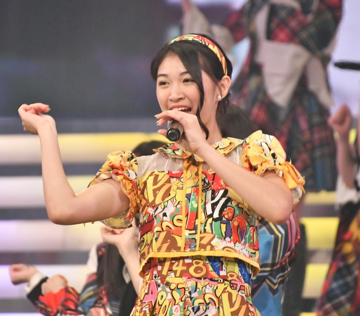 AKB48【写真：竹内みちまろ】