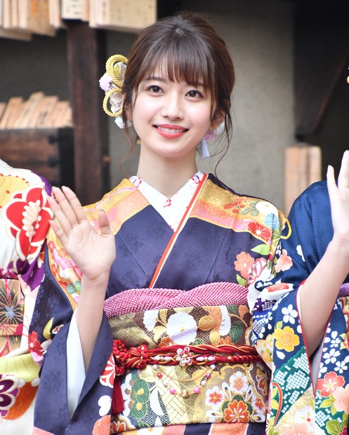 小室安未【写真：竹内みちまろ】