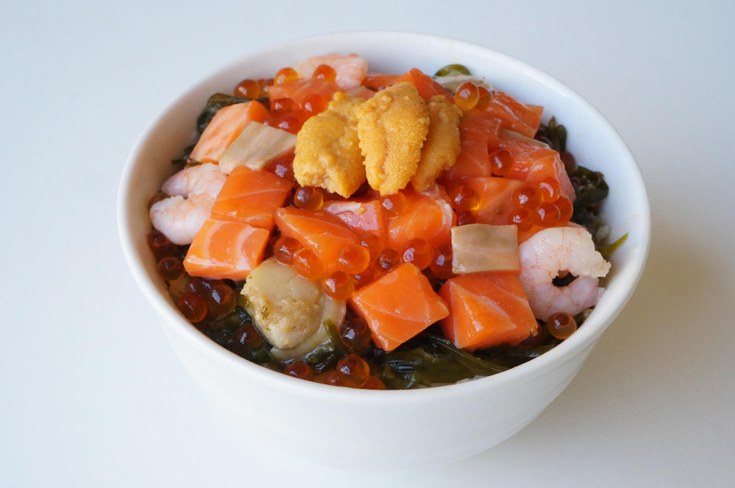 北海道「北海ねばとろ海鮮丼」