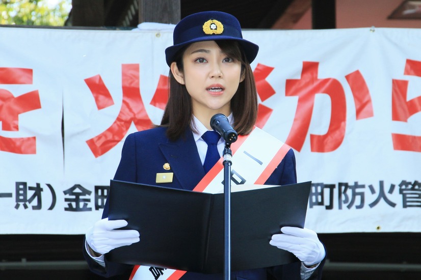 山谷花純【撮影：小宮山あきの】