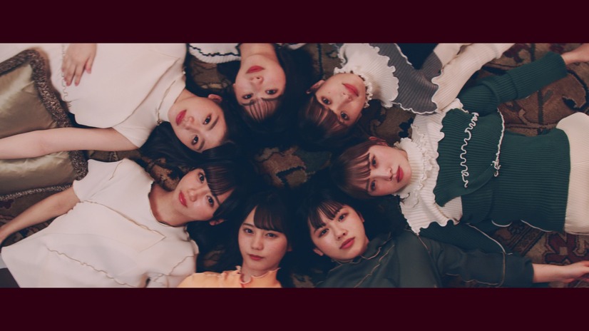 パジャマ姿でのキュートなダンスも！日向坂46、新曲「窓を開けなくても」MV公開！
