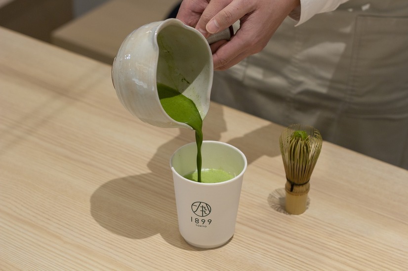 プロが点てた抹茶を目の前で......日本茶カフェ「チャヤ1899 東京」オープン！