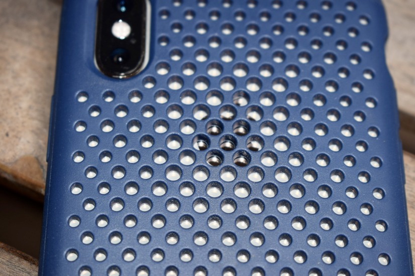 新旧iPhoneケースを幅広くラインナップ！定番品「AndMesh」をチェック！
