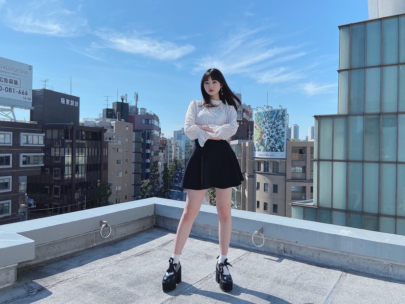 小浜桃奈、WEBマガジン「Emmary」5代目編集長“見習い”に！