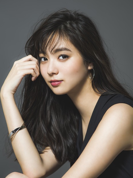 新川優愛