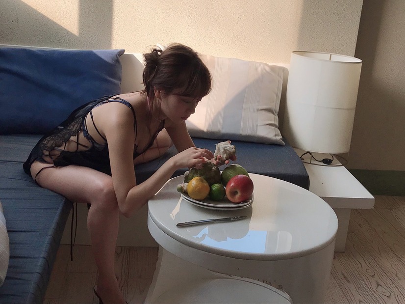 写真は小室さやかの公式Twitterから