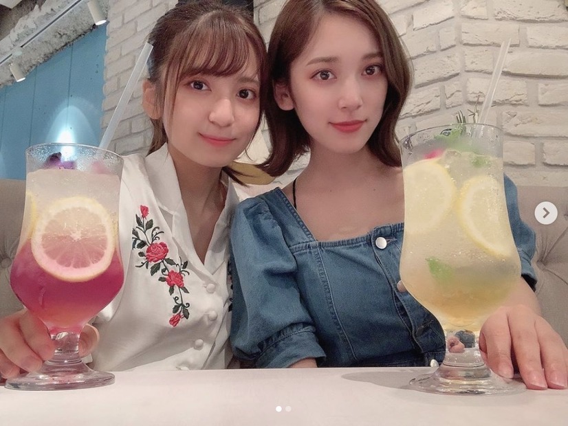 写真は都丸紗也華の公式Instagramから